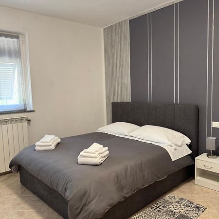 Serravalle Shop&Stay Serravalle Scrivia Eksteriør billede